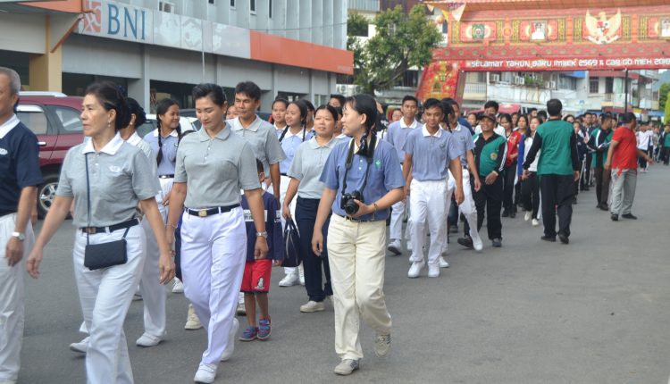 Jalan Sehat Kerukunan Memperteguh Kekeluargaan dan Keharmonisan.Foto 6