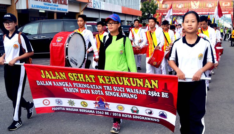 Ribuan Warga Berharap Berkah Peringatan HUT Dewi Samudera