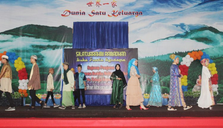 Yayasan Dharma Buddha Maitreya Pererat Silaturahmi Berbuka Puasa.Foto 4