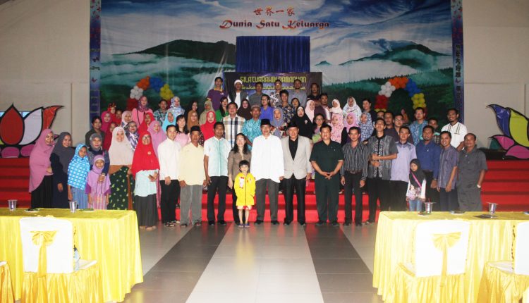 Yayasan Dharma Buddha Maitreya Pererat Silaturahmi Berbuka Puasa.Foto 8