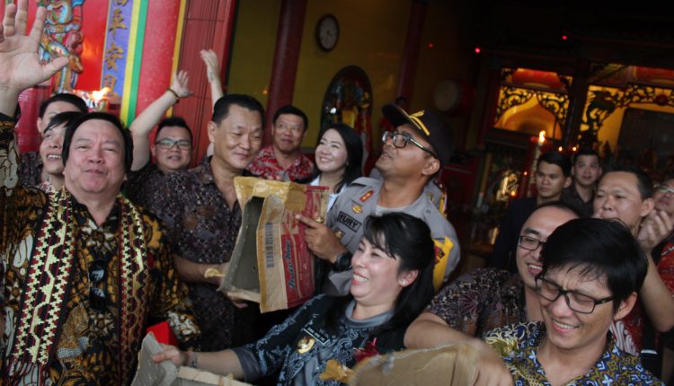 HUT Kim Liung Pak Kung Eratkan Hubungan Persaudaraan dan Kekeluargaan.Foto 9