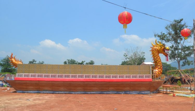 Kapal Wangkang berbentuk Naga