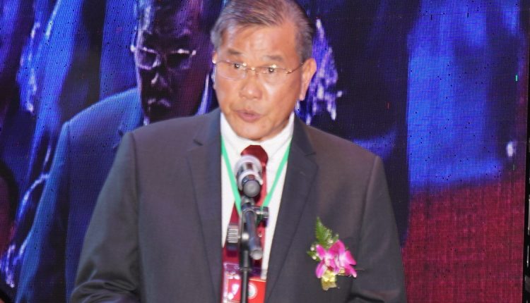 no.4 DSC09428大马杨氏联合总会杨声侨致词