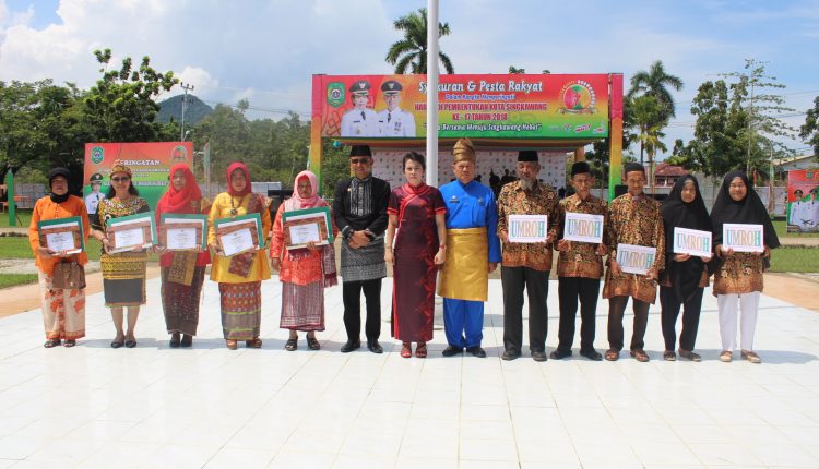 Peringatan Hari Jadi ke 17 Pemerintahan Kota Singkawang Berlangsung Meriah.Foto 6