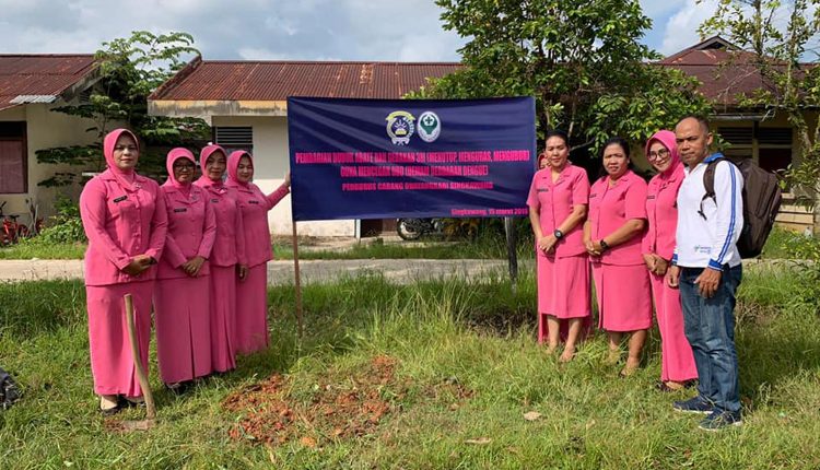 Ketua Bhayangkari Singkawang Ajak Masyarakat Antisipasi DBD.Foto 7