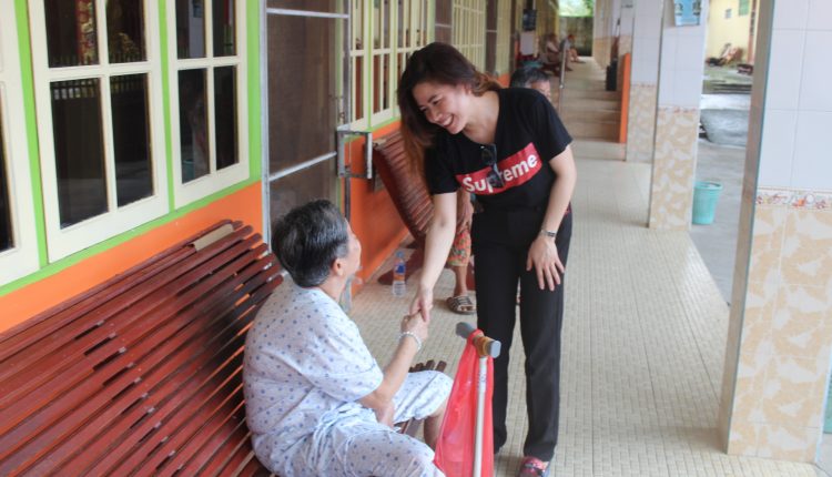 Orang Tua Panti Werdha Membutuhkan Perhatian dan Kasih Sayang.Foto 1