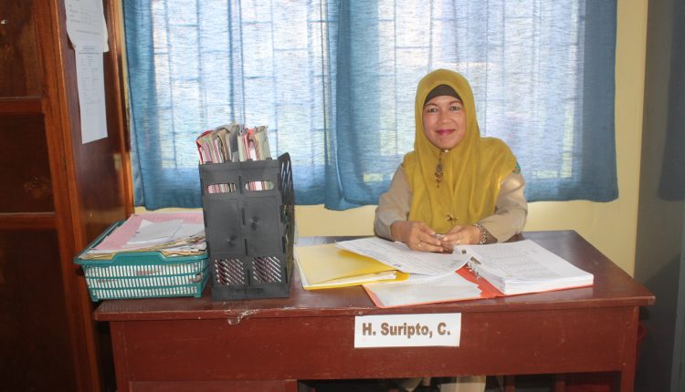 Melihat Perjuangan Siswa SLB Singkawang Mengikuti Ujian Nasional.Foto 4