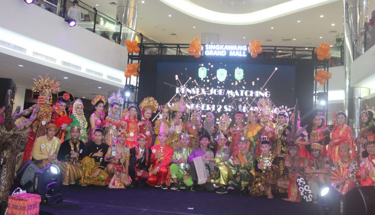 Singkawang Grand Mall Sukses Menggelar Job Matching Bersama SMK 02.Foto 7