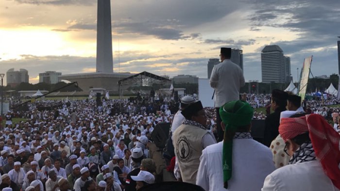 gubernur-dki-jakarta-anies-baswedan-di-monas_1_20171202_071811 - Harian Inhua Online