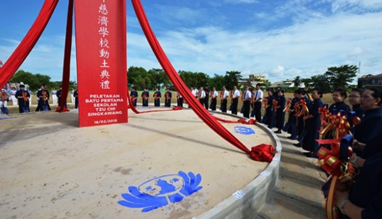 Kegembiraan Menyambut Peresmian Sekolah Cinta Kasih Tzu Chi Kota Singkawang.Foto 3